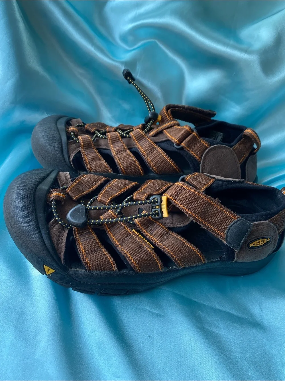 Keen Kids Brown Orange and Black Sport Sandals with Bungee Lacing